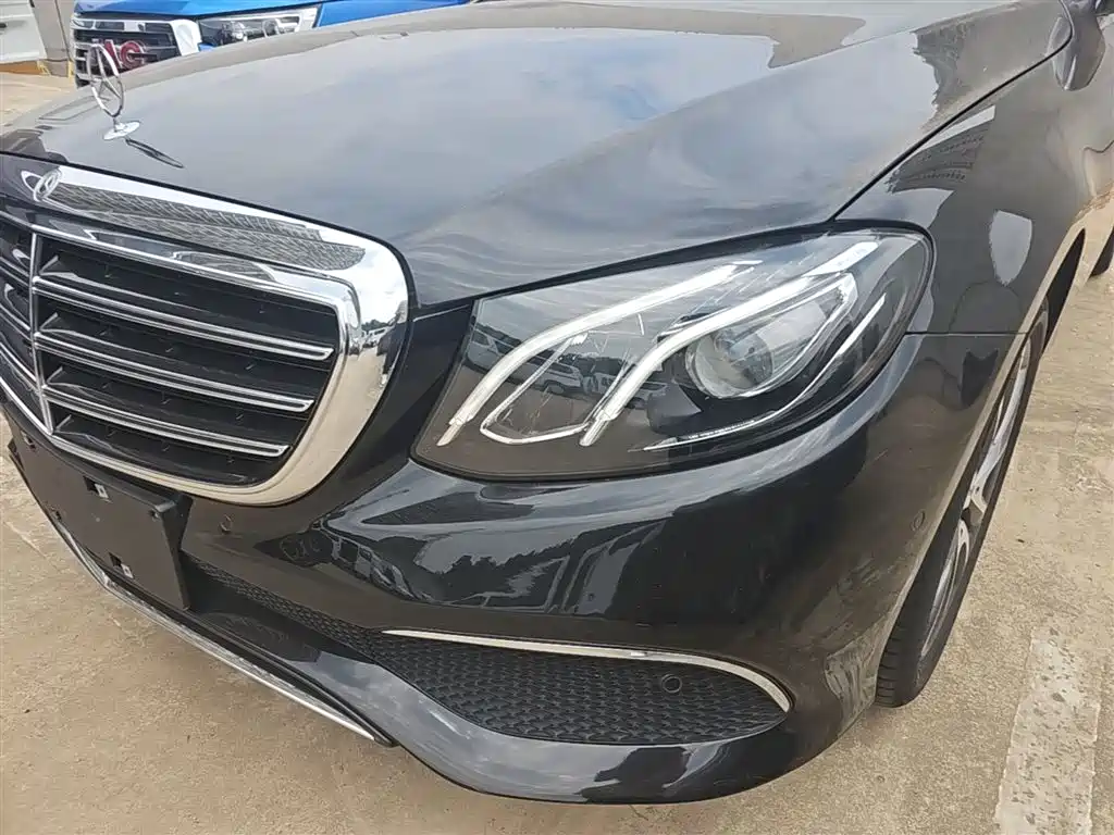 Mercedes-Benz E-Class 2019 E 200 L фото 24