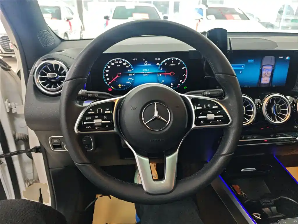 Mercedes-Benz GLB 2021 GLB 200 Dynamic фото 7