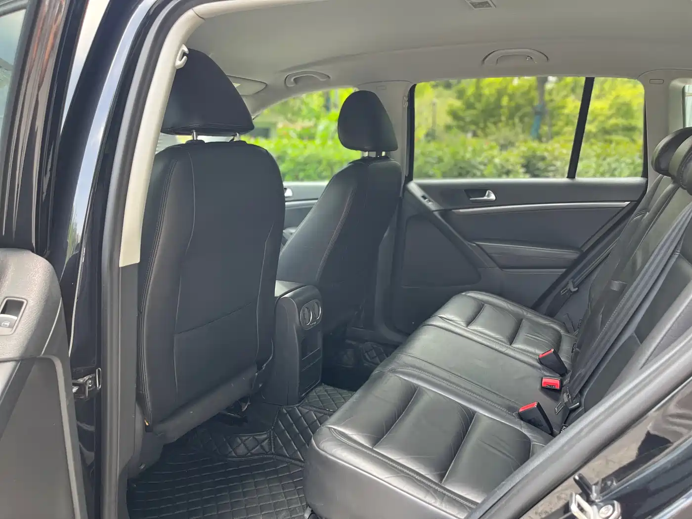 Volkswagen Tiguan 2015 1.8TSI Automatic 2WD Comfortline фото 4