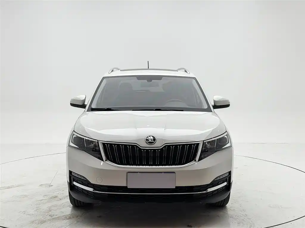 Škoda Kamiq 2022 1.5L Automatic Comfort Edition фото 2