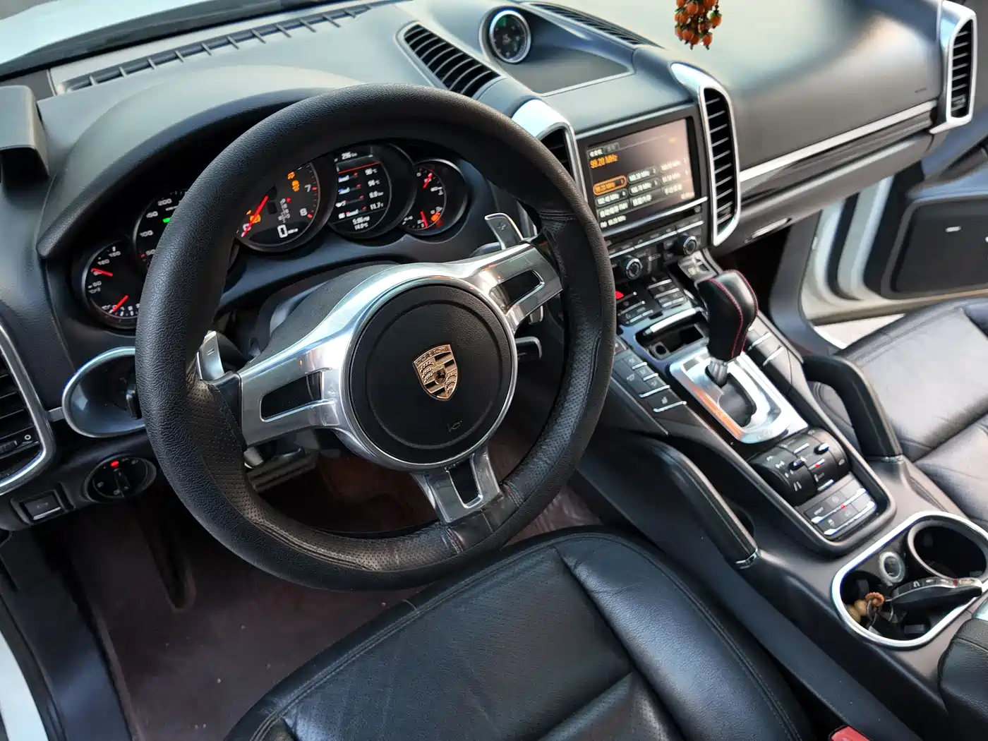 Porsche Cayenne 2011 Cayenne S 4.8L фото 10
