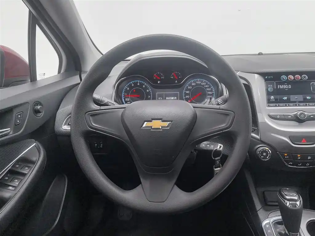 Chevrolet Cruze 2018 320 Automatic Pioneer Sunroof Edition фото 11