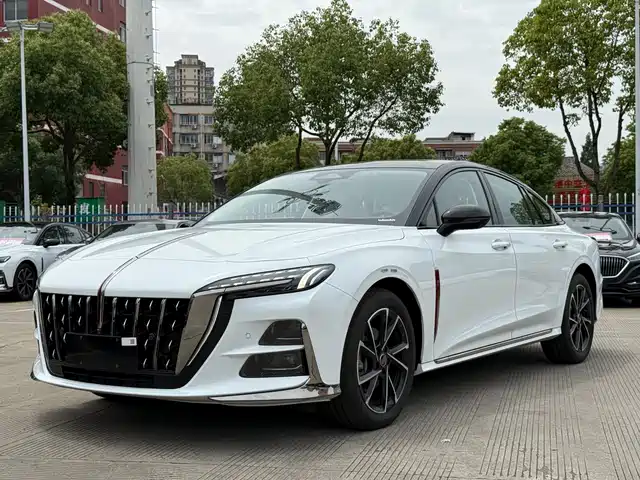 Hongqi H6 2025 Model 2.0T Beauty Edition