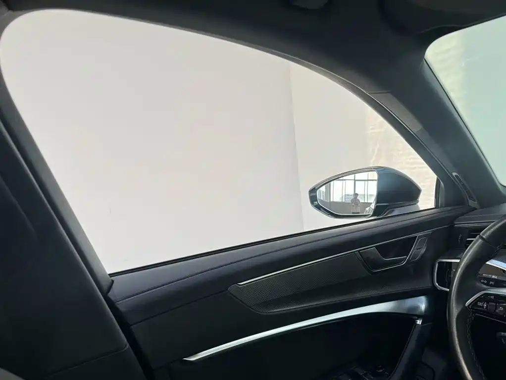 Audi A6L 2024 40 TFSI Luxury Dynamic фото 9