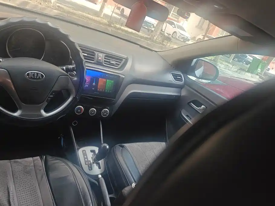 Kia K2 2017 2015 Sedan 1.4L AT GLS
