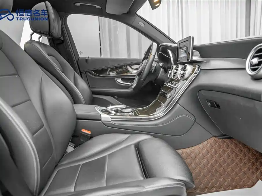 Mercedes-Benz GLC 2019 GLC 260 4MATIC Dynamic фото 15