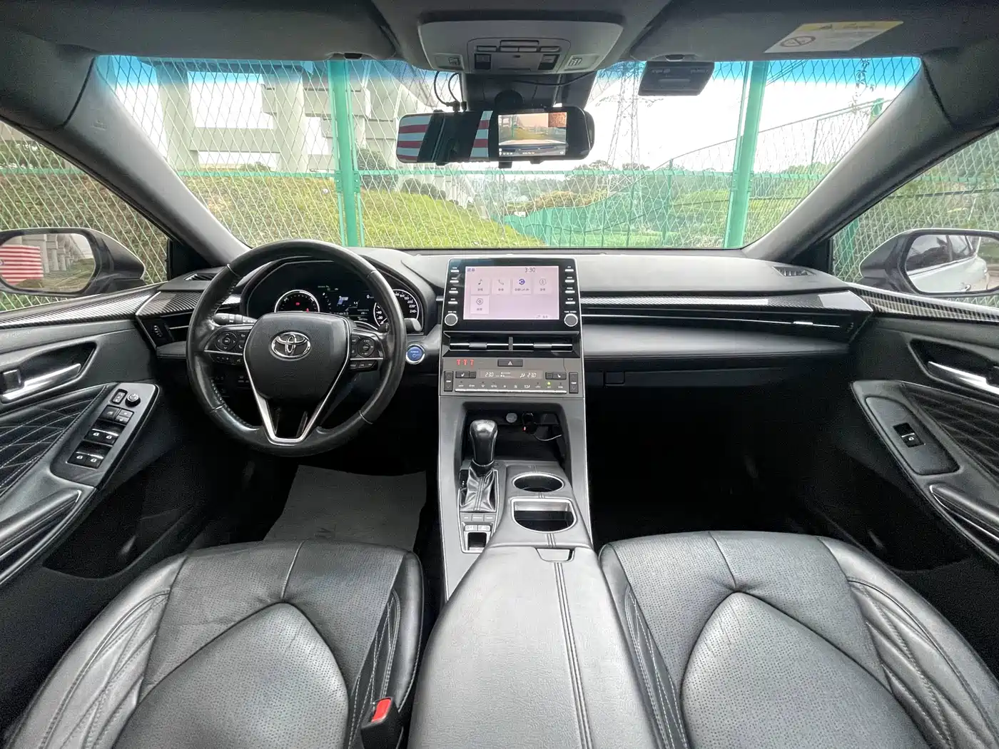 Toyota Avalon 2019 Hybrid 2.5L XLE Premium Edition China V фото 9