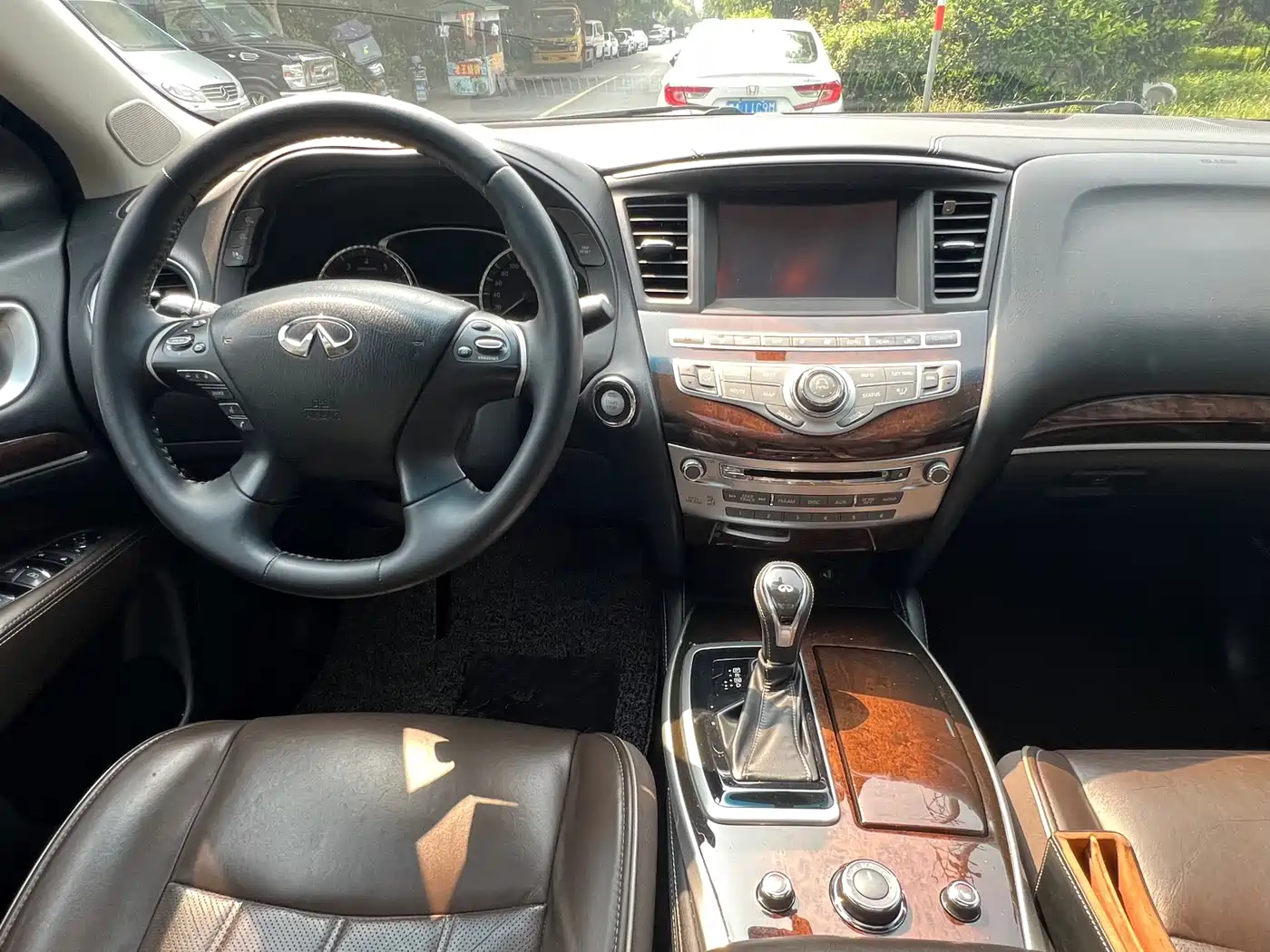 Infiniti QX60 (Import) 2018 2018 2.5 S/C Hybrid FWD Champion Family Edition