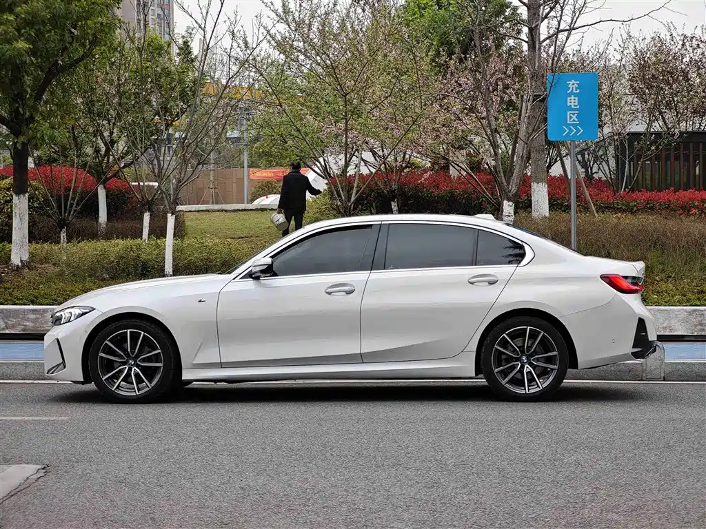 BMW 3 Series 2024 325Li M Sport Package фото 3