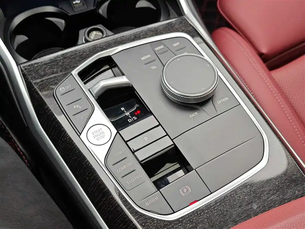 BMW 3 Series 2024 325Li M Sport Package фото 29