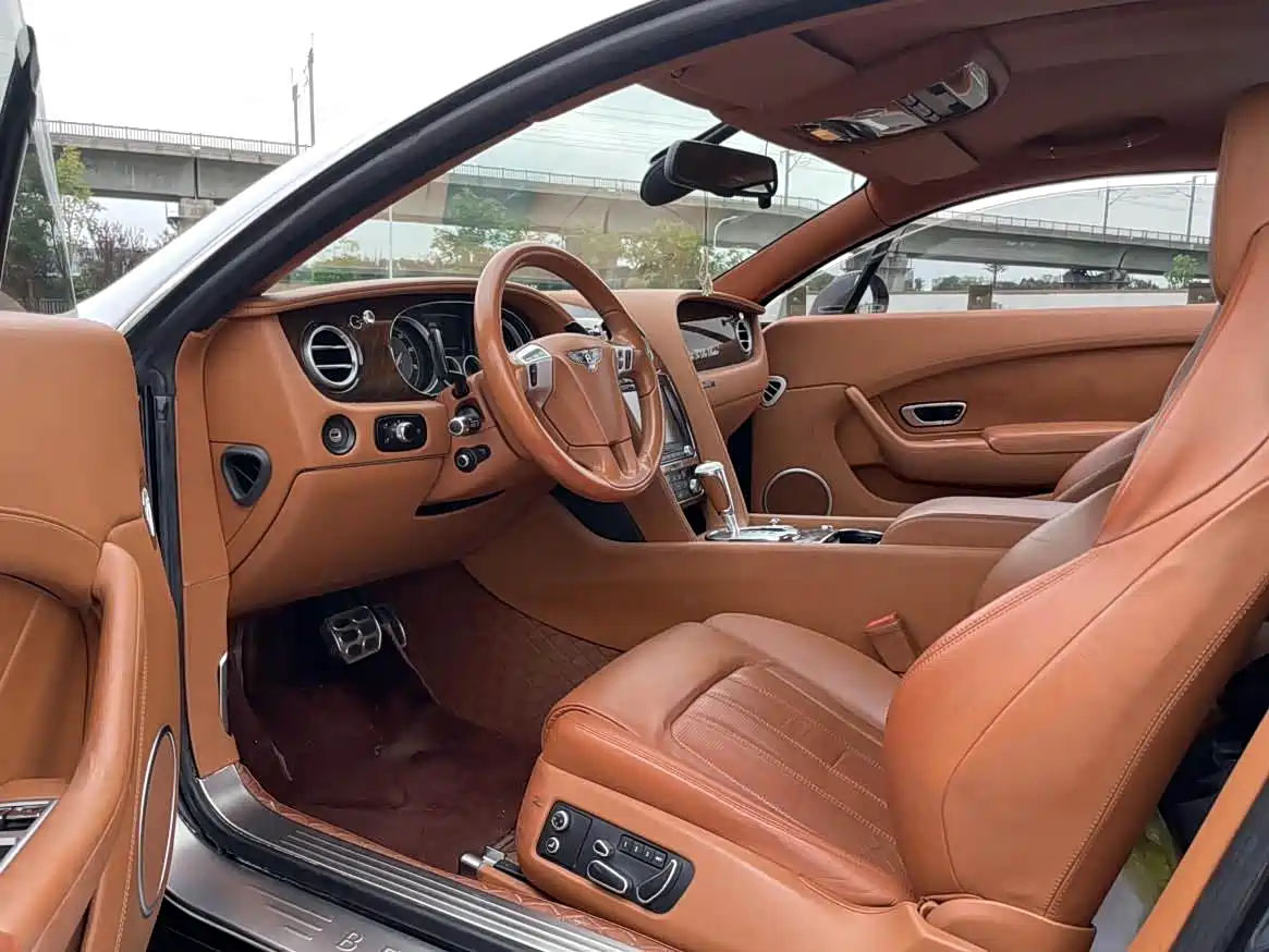 Bentley Continental 2014 2012 4.0T GT V8