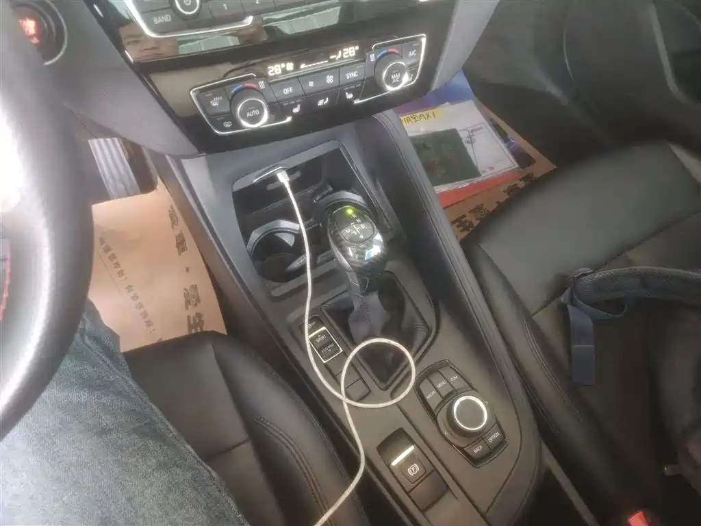 BMW X1 2019 sDrive20Li Leading Model фото 14