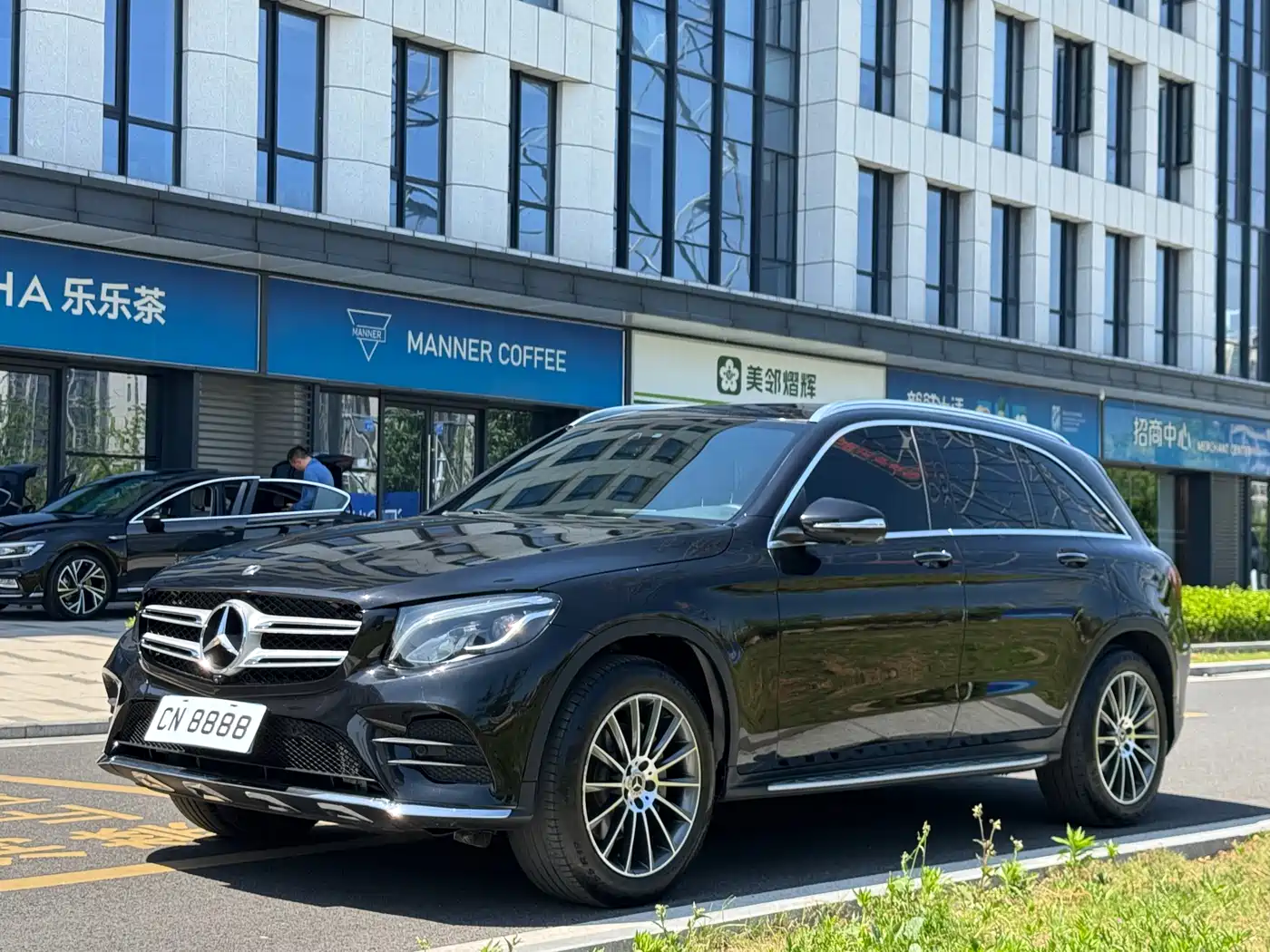 Mercedes-Benz GLC 2019 GLC 260 L 4MATIC Luxury