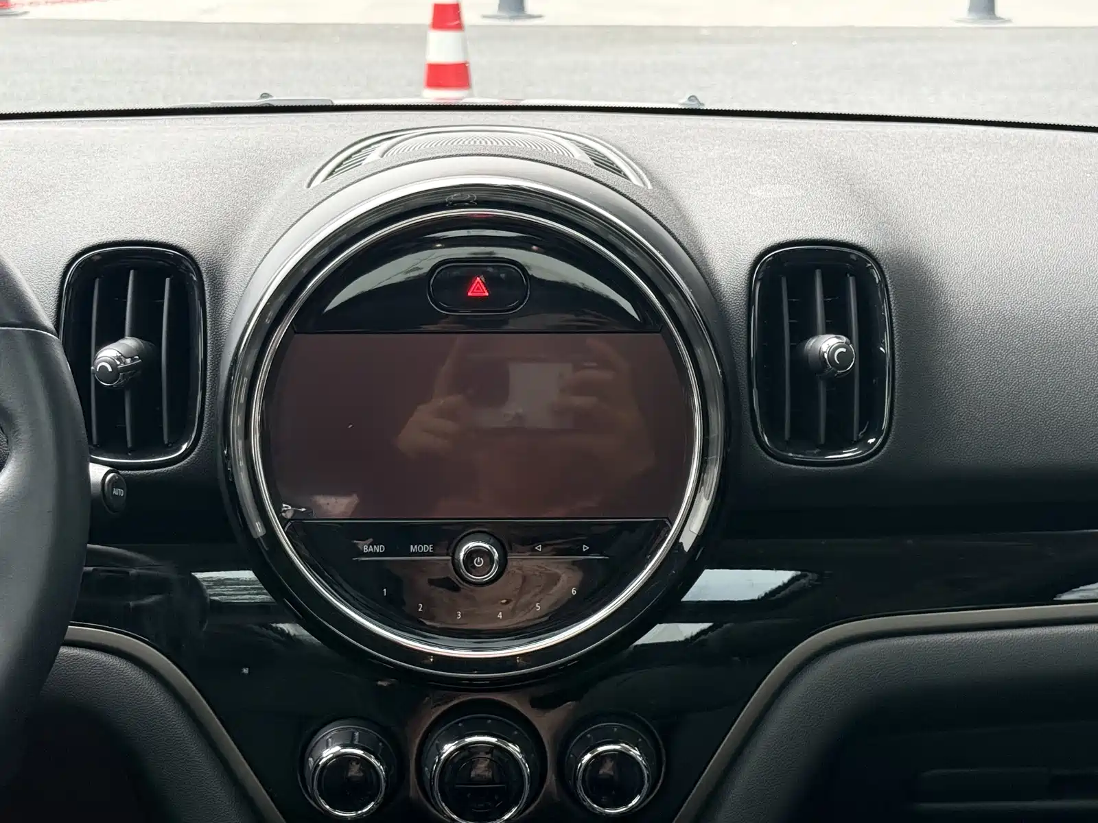 صورة 19 - MINI COUNTRYMAN