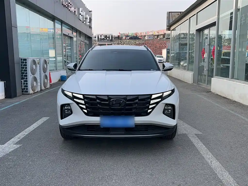 Hyundai Tucson 2023 Tucson L 1.5T Automatic 2WD DLX Luxury Edition фото 3