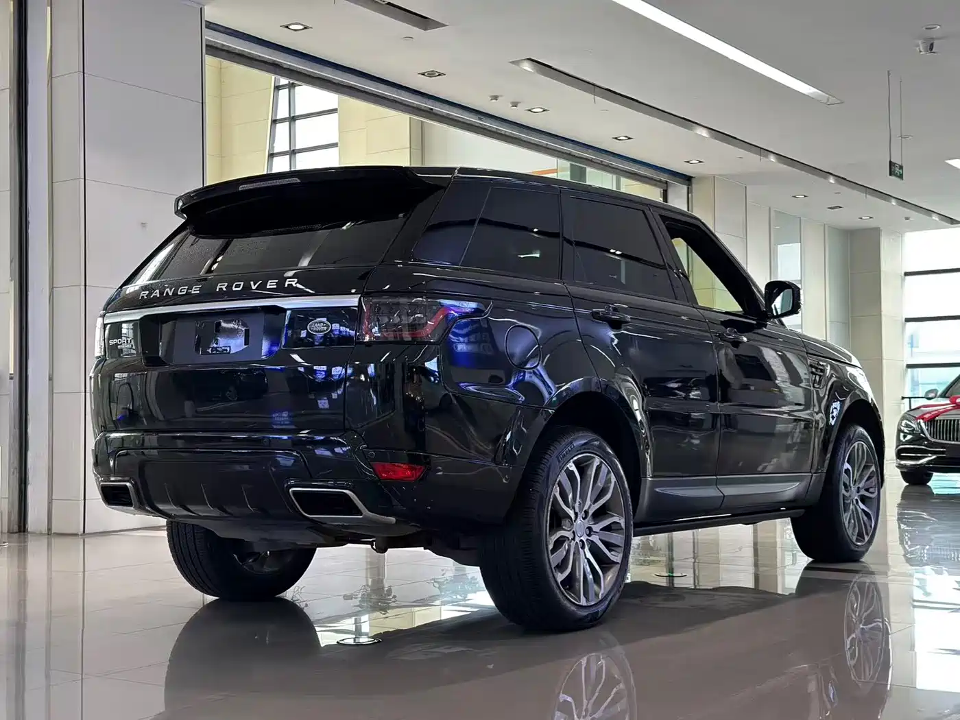 Land Rover Range Rover Sport 2014 3.0 SC V6 HSE фото 19