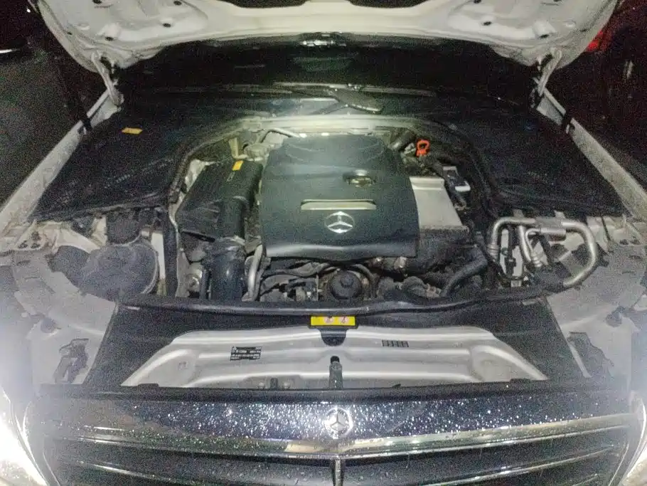 Фото 10 - Mercedes-Benz C-Class