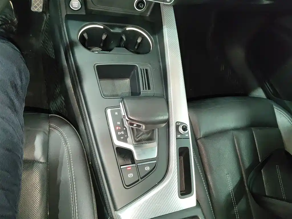 Audi A4L 2020 40 TFSI Fashion Elegance фото 14
