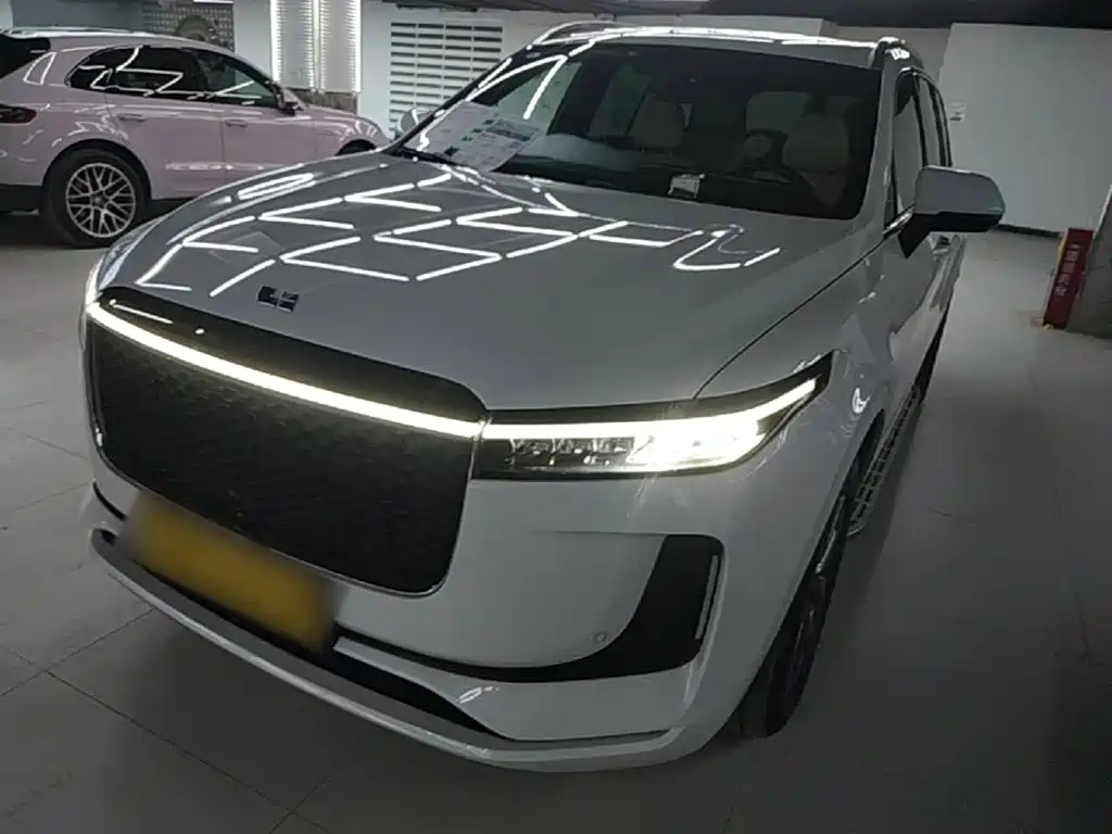 Li Auto Li ONE 2020 Extended Range 6-seater