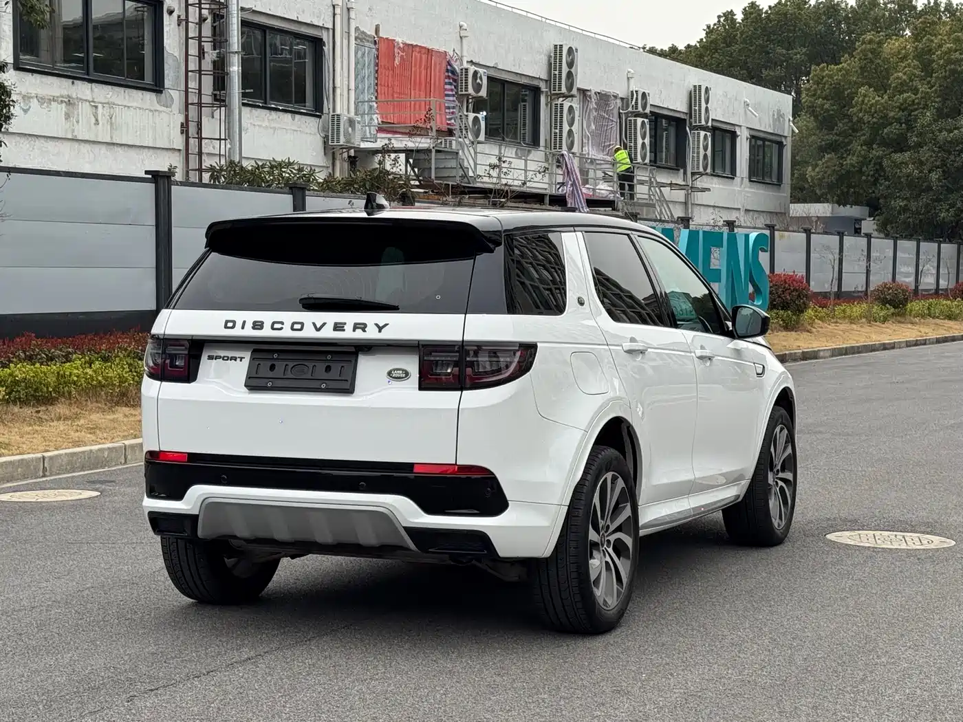 LAND ROVER DISCOVER SPORTS