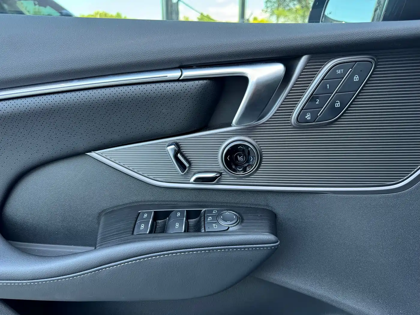 Buick LaCrosse 2023 Avenir Edition фото 6
