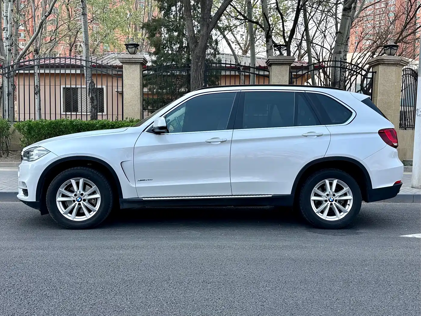 BMW X5 (Import) 2015 xDrive28i фото 3