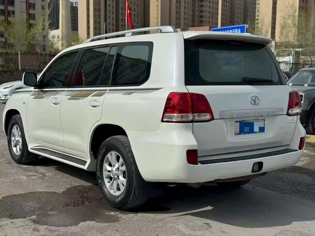 Toyota Land Cruiser (Import) фото 7