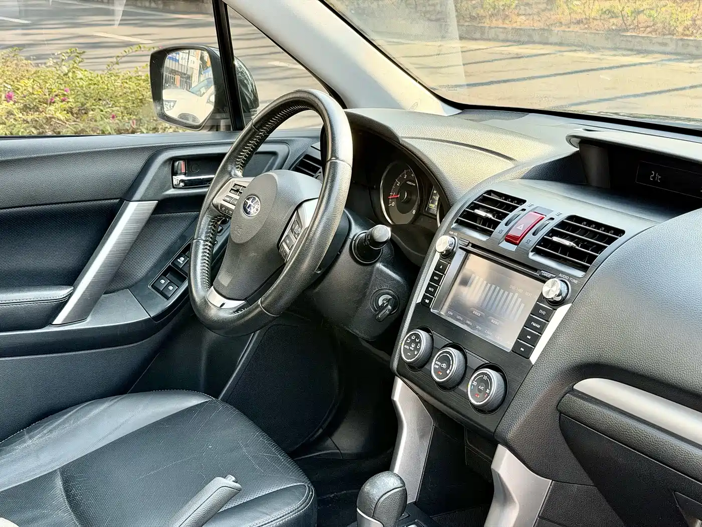 Subaru Forester 2013 2.5i Automatic Elite Edition фото 10