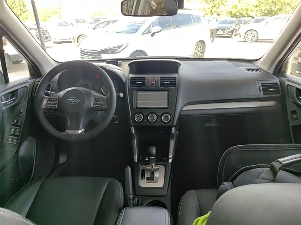 Subaru Forester 2014 2.5i Automatic Elite Edition фото 10