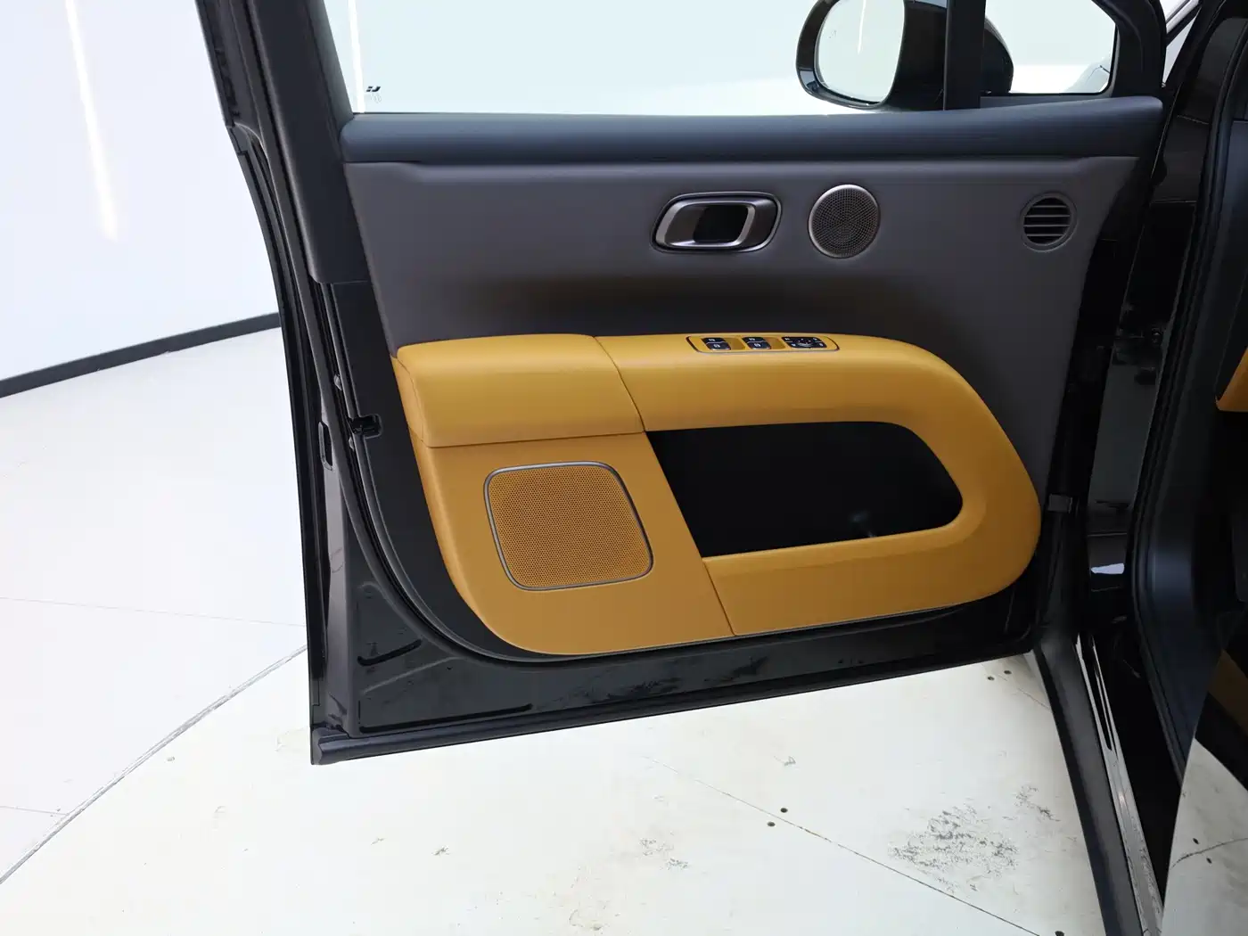 Li Auto i6 2025 2025 2WD Base Model