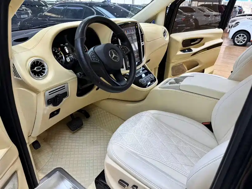 Mercedes-Benz Vito 2018 2.0T Business Edition China VI фото 13