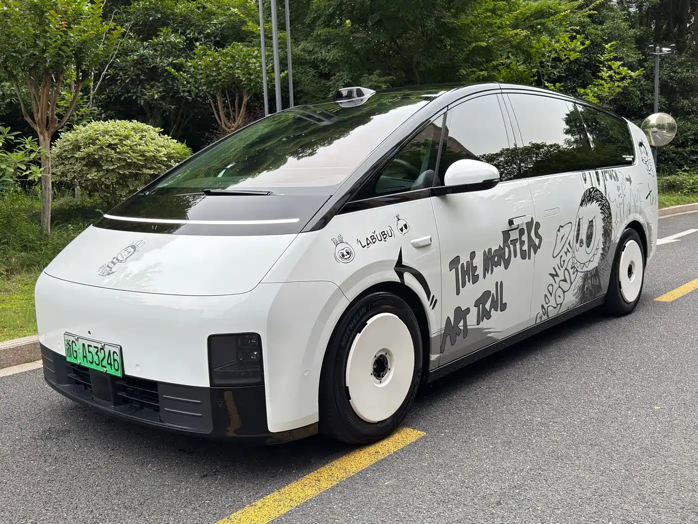 Li Auto MEGA 2024 Ultra