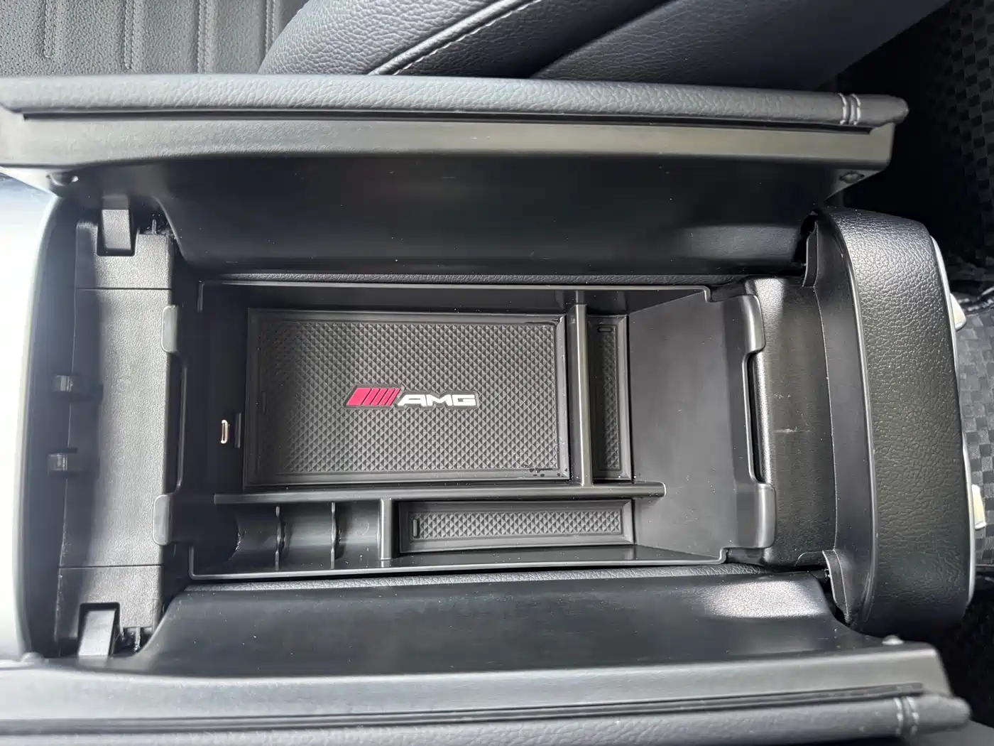Mercedes-Benz C-Class 2024 C 260 L Sport фото 45