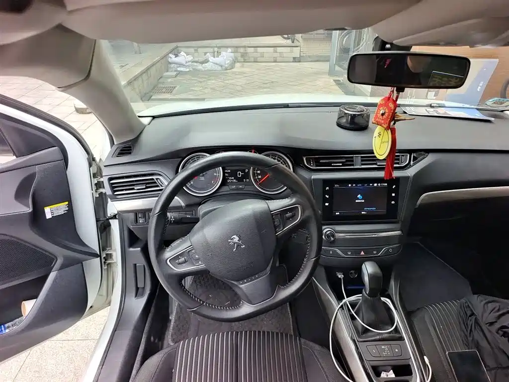 Peugeot 408 2018 Facelift 350THP Automatic Luxury фото 6