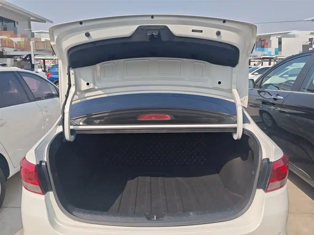 Kia K2 2017 Sedan 1.4L AT 15th Anniversary Special Edition GLS фото 15