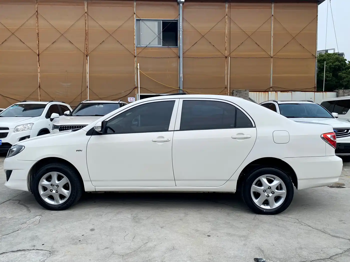 Toyota Corolla 2013 1.6L Automatic Luxury фото 11