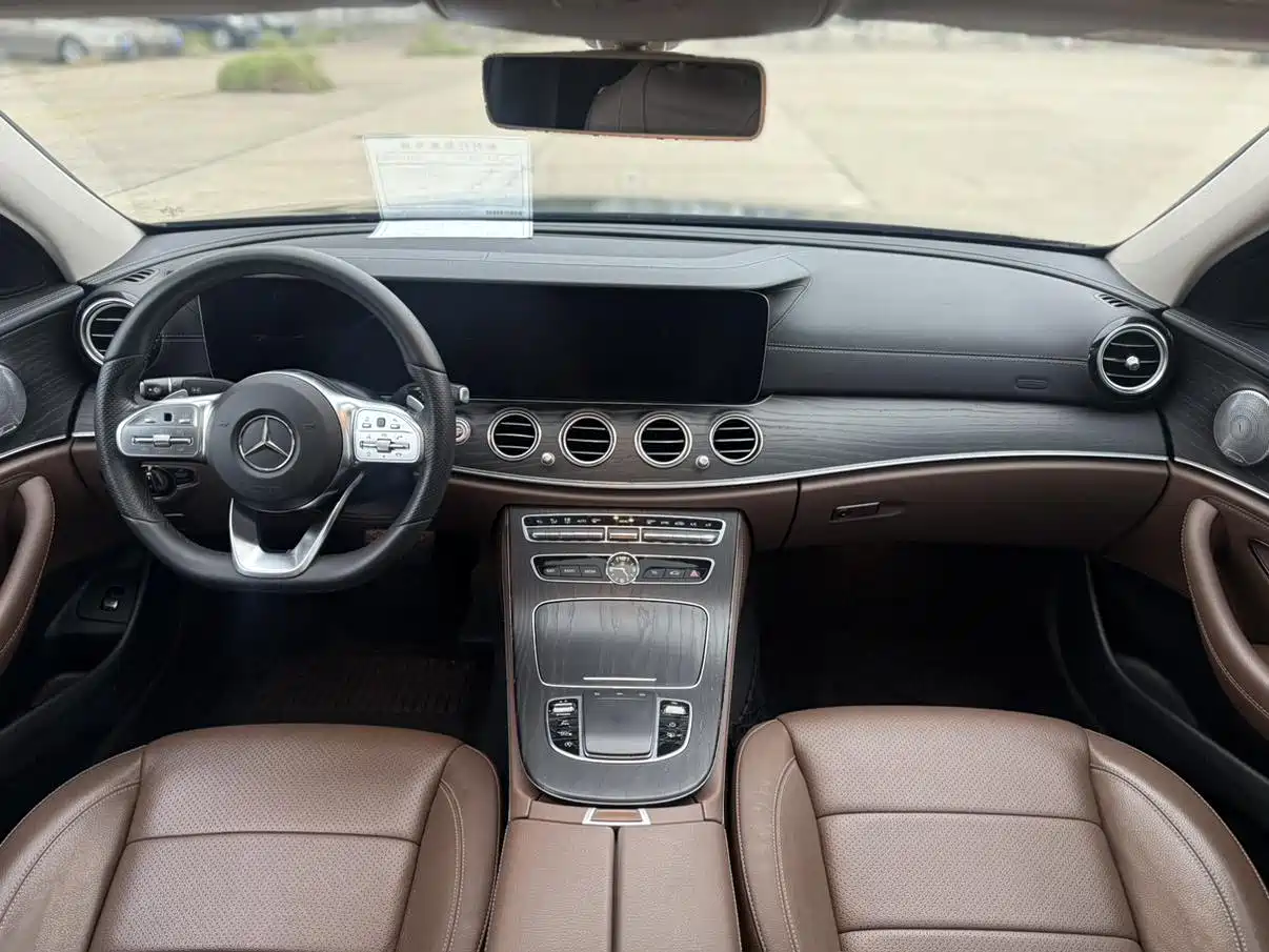 Mercedes-Benz E-Class 2020 E 300 L Luxury Model фото 15