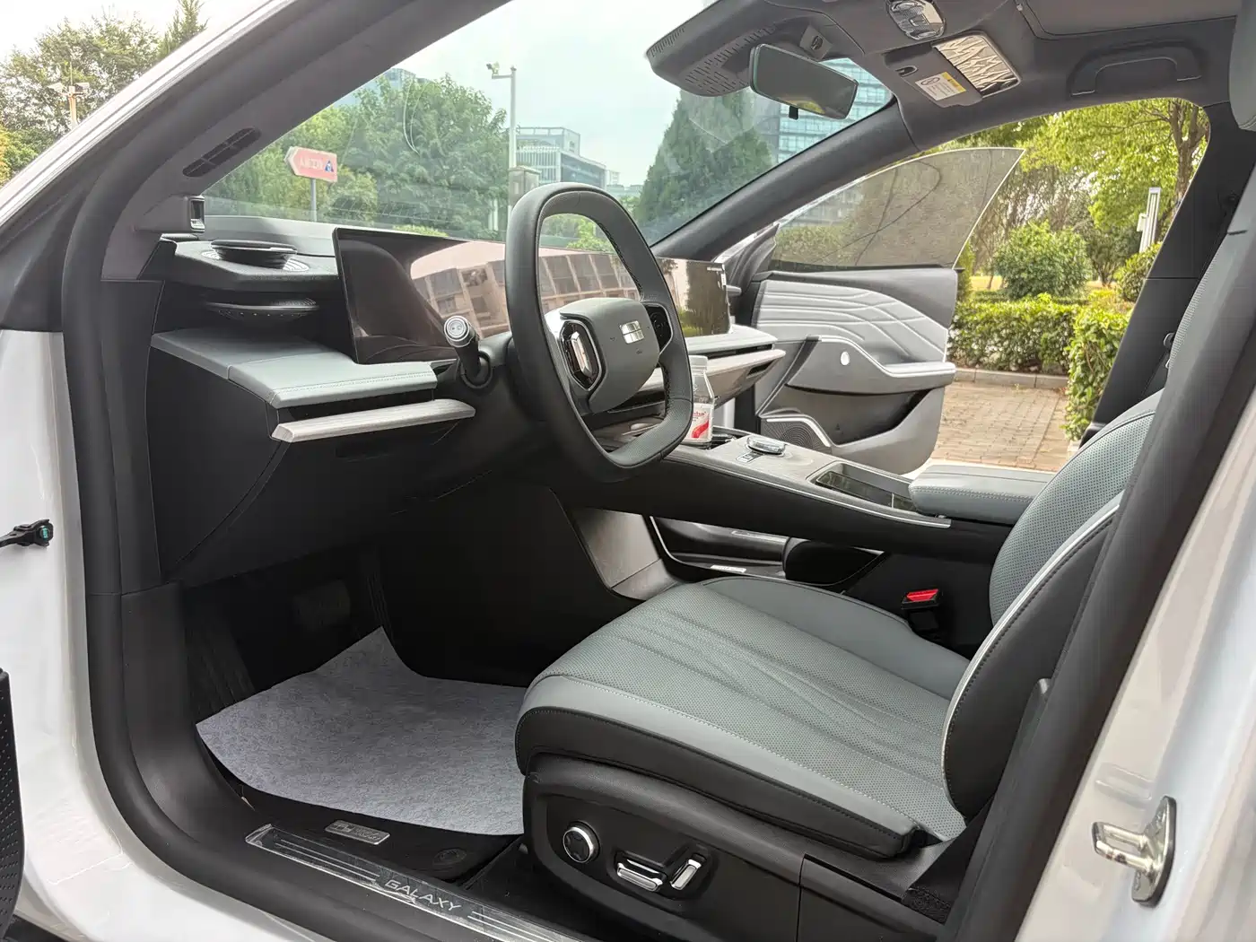 Geely Galaxy Galaxy E8 2024 2024 665km RWD Starship Voyager Edition
