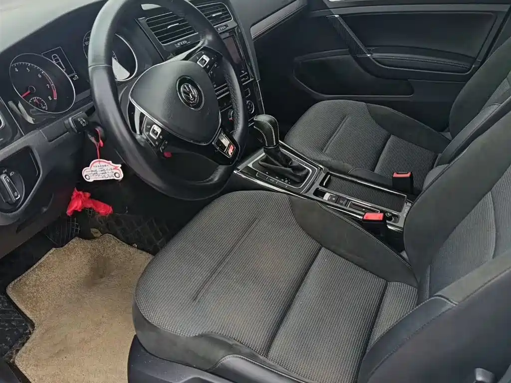 Volkswagen Golf 2019 280TSI DSG Comfort China VI фото 8