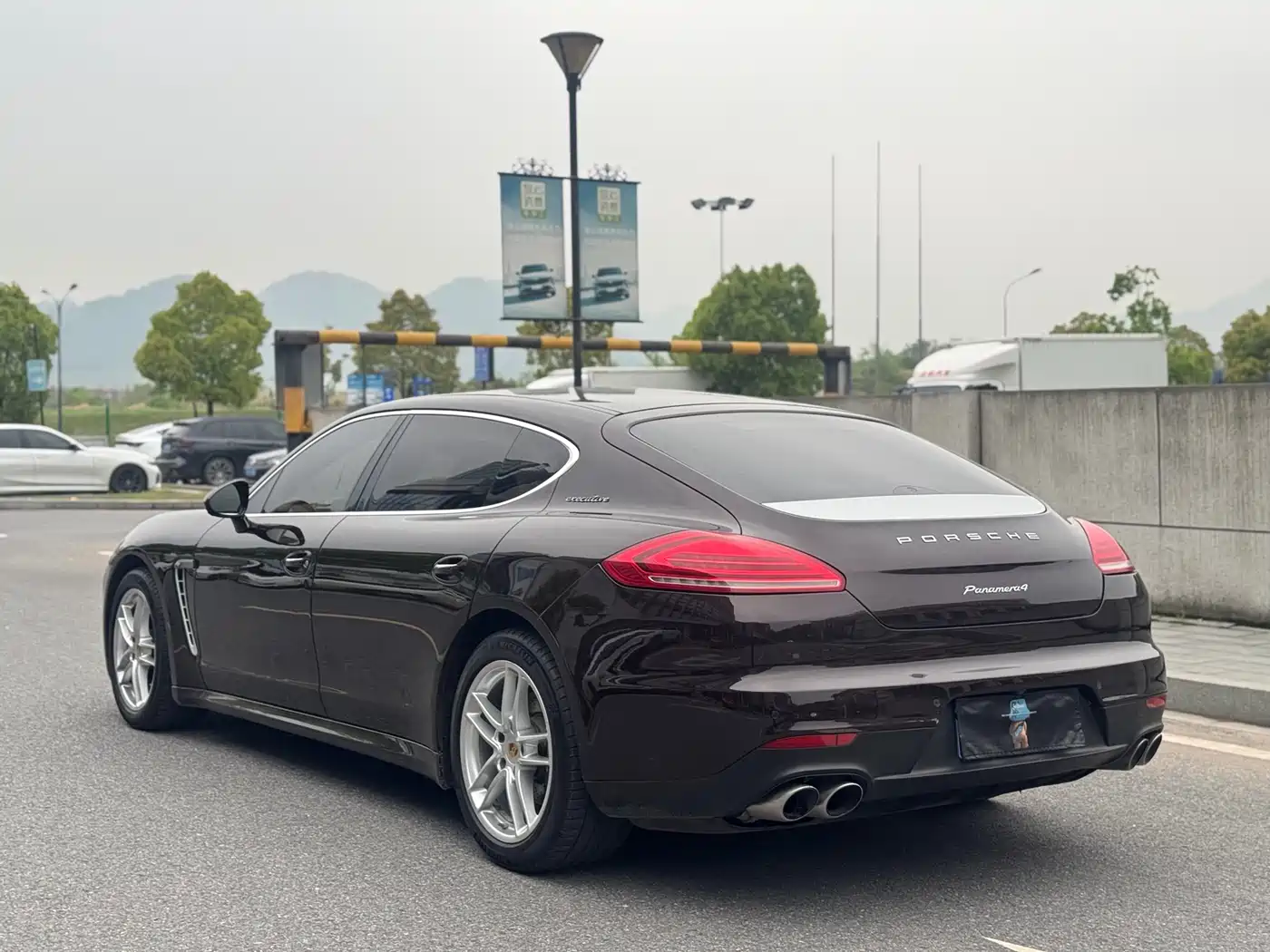 Porsche Panamera 2014 Panamera 4 Executive 3.0T фото 13