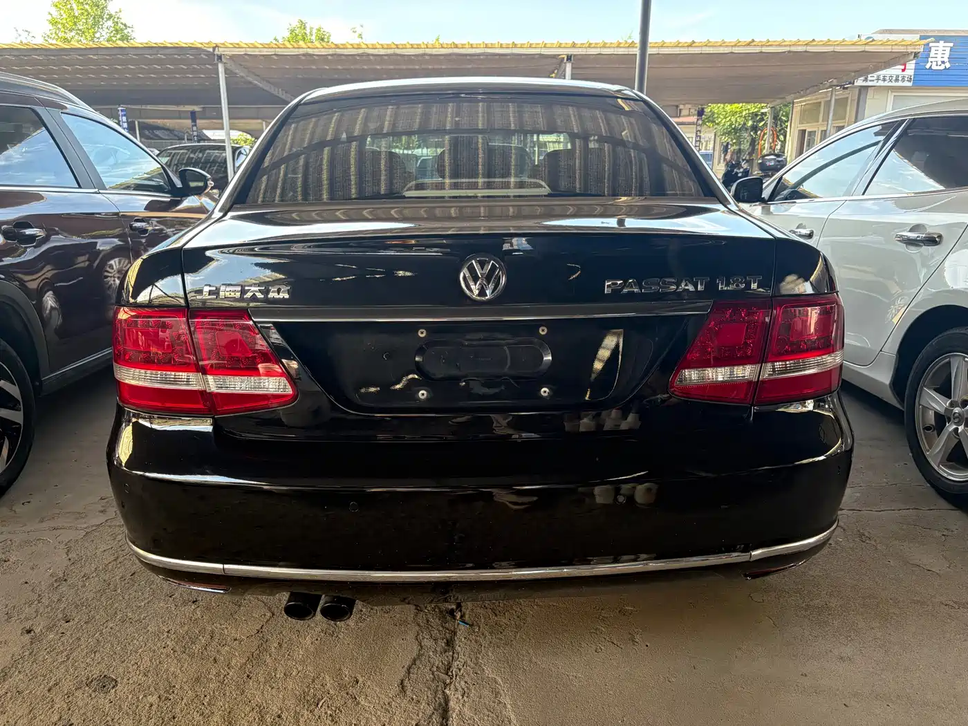 Volkswagen Passat Lingyu 2011 1.8T Automatic Luxury фото 5