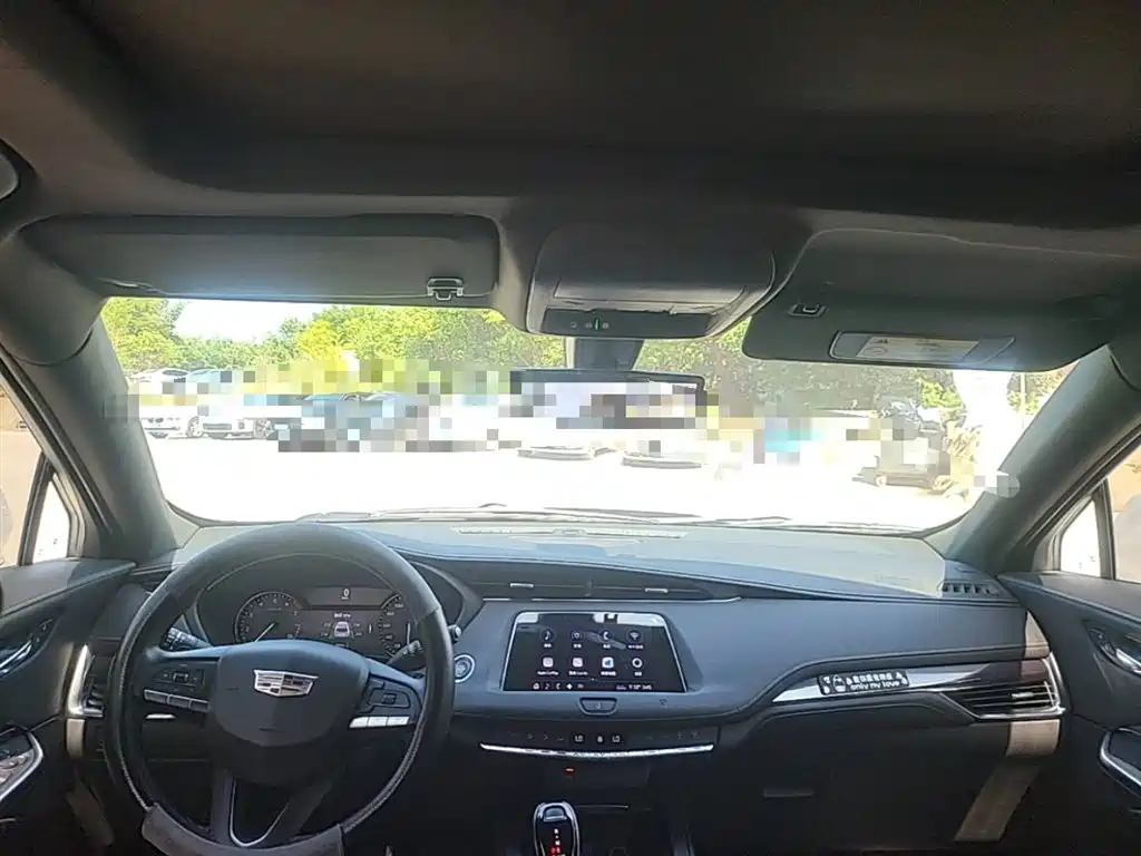 Cadillac XT4 2020 Facelift 28T 2WD Tech фото 25