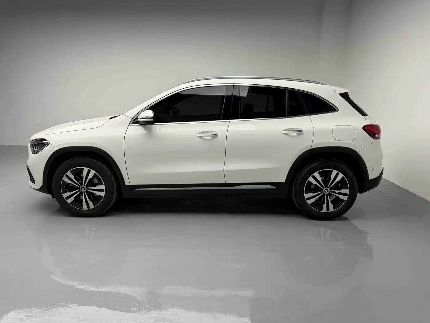 Mercedes-Benz GLA 2022 Model GLA 200 фото 18