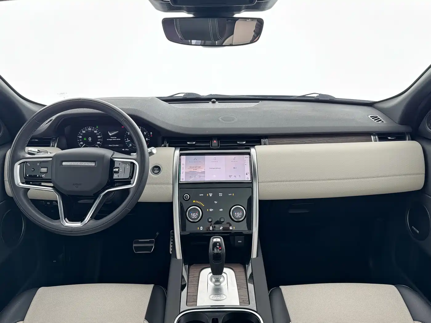 Land Rover Discovery Sport 2022 Model Facelift 249PS R-Dynamic SE Performance Tech Edition 5-seater фото 8