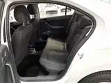 Photo 15 - Volkswagen Jetta
