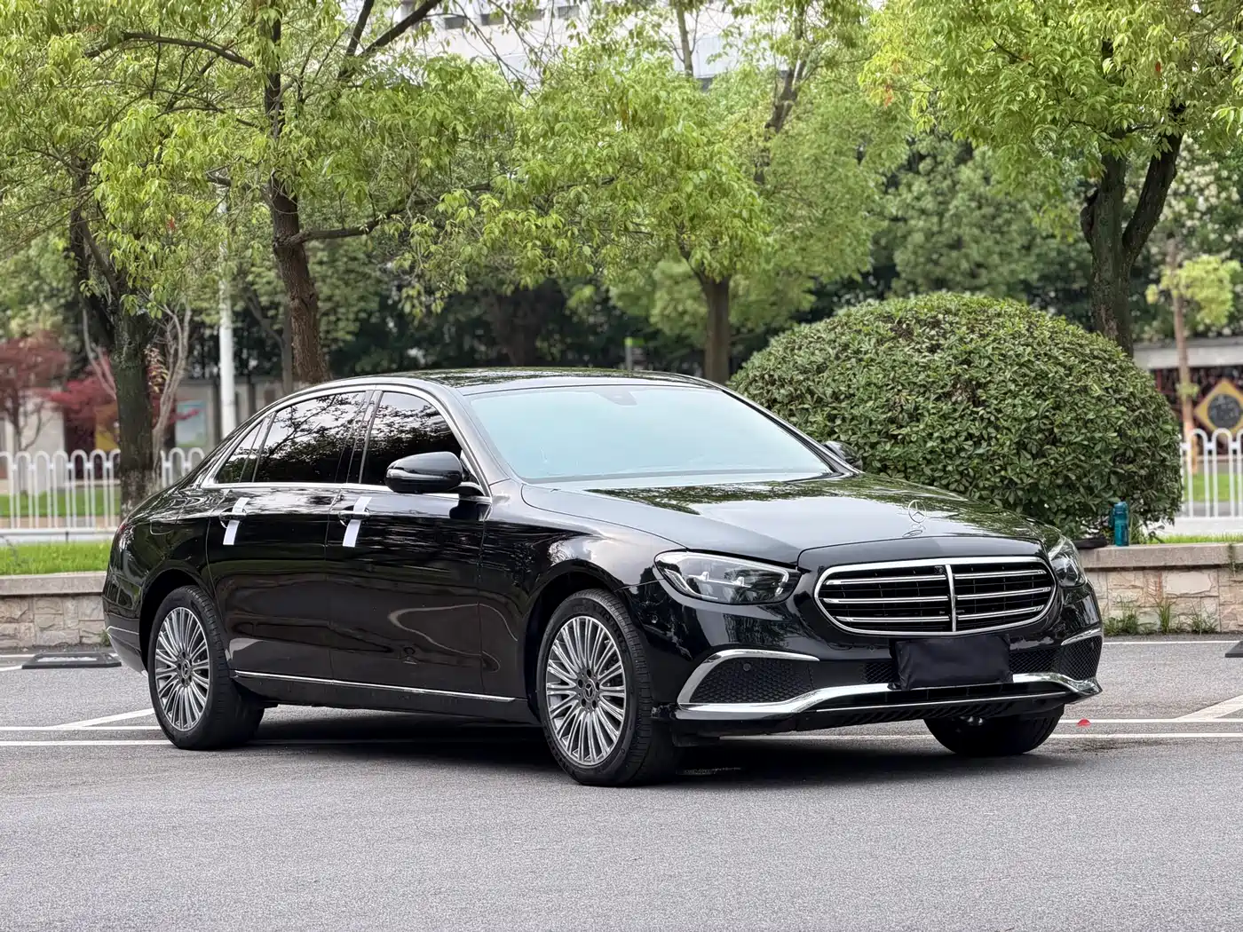 Mercedes-Benz E-Class 2022 Facelift E 300 L Luxury Style фото 6