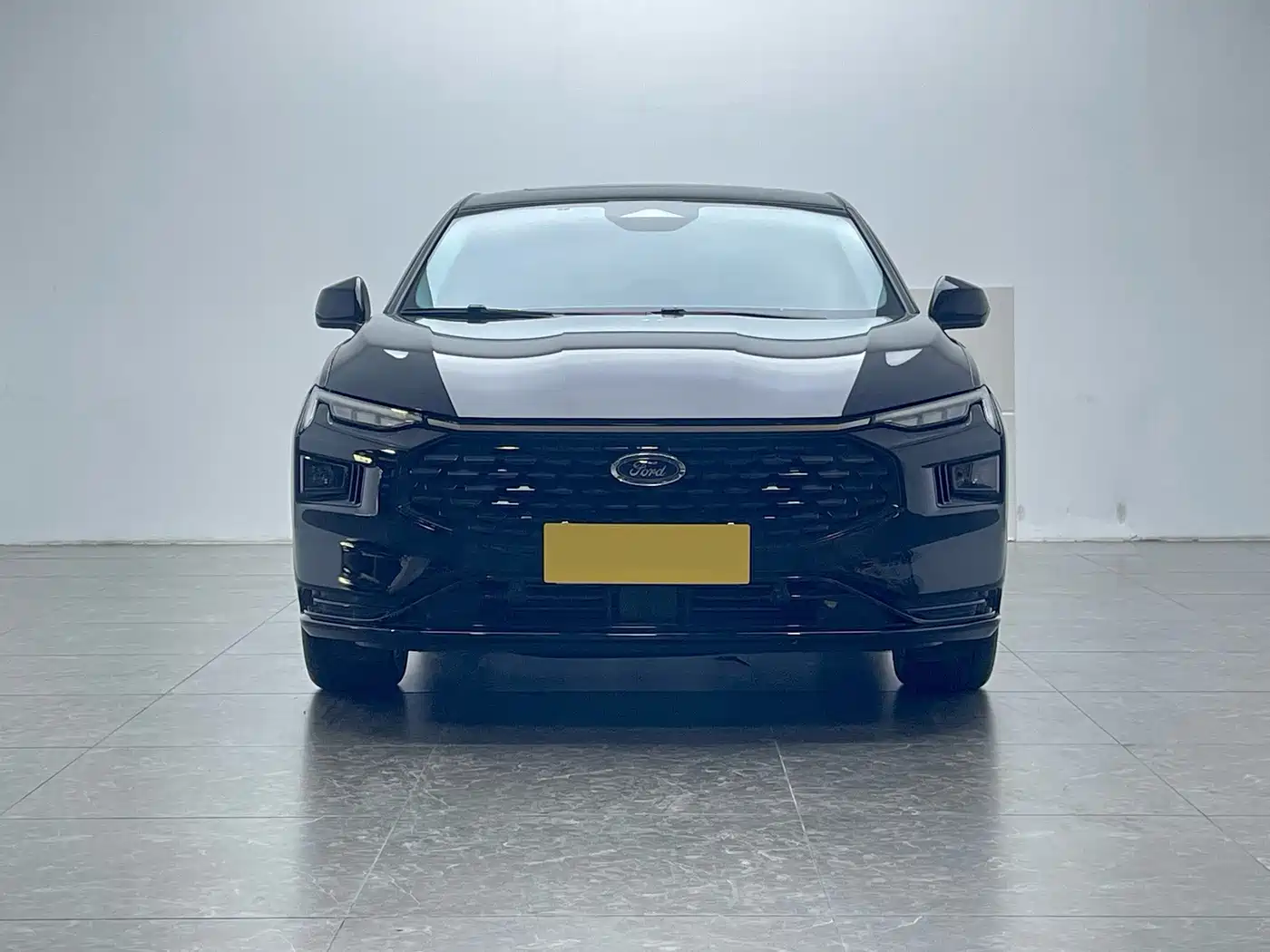 Ford Mondeo 2024 2023 EcoBoost 180 Luxury