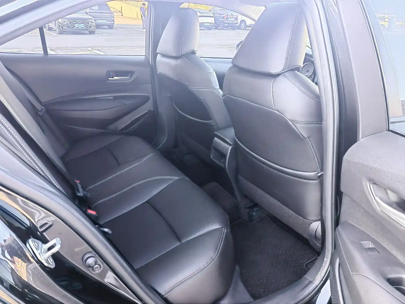 Toyota Corolla 2021 TNGA 1.5L CVT Elite Edition фото 16