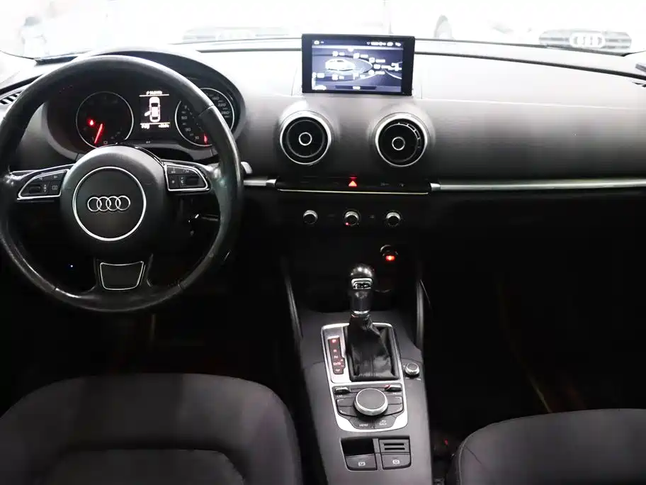 Audi A3 2014 Limousine 35 TFSI Auto Trend фото 6