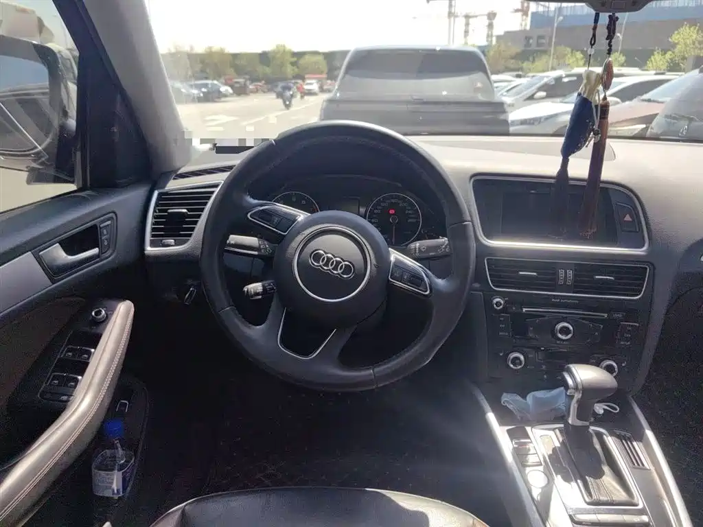 Audi Q5 2017 Plus 40 TFSI Technology фото 6